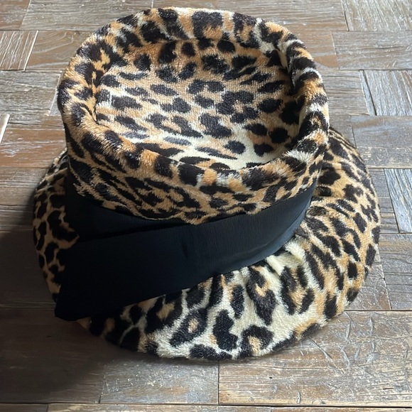 Vintage Faux Fur Leopard Print Hat🖤 - Picture 4 of 8